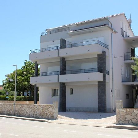 Apartmani Sara 2 Betina  Kültér fotó