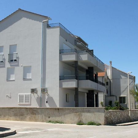 Apartmani Sara 2 Betina  Kültér fotó
