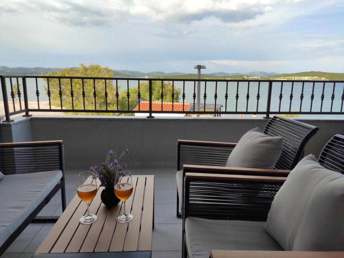 Apartmani Sara 2 Betina  Kültér fotó