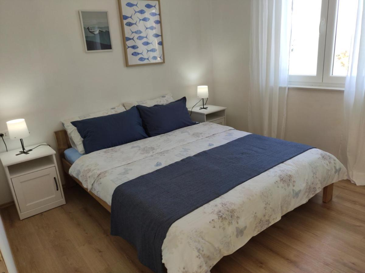 Apartmani Sara 2 Betina  Kültér fotó